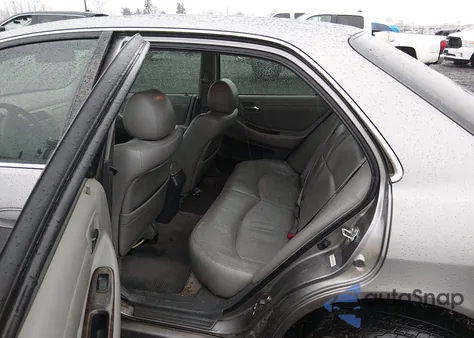 2000 Honda Accord 2.3 Ex z USA, uszkodzony, nr VIN JHMCG5564YC023468